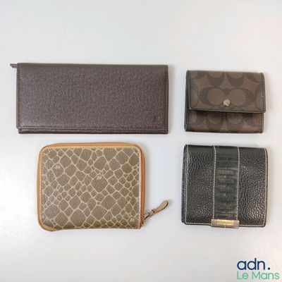 Lot de 4 articles de maroquinerie de diverses marques : LANV…