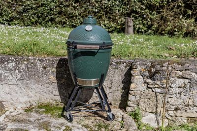 Barbecue céramique BIG GREEN EGG, taille Large.