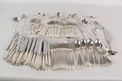 a lot of silver spoons and spoon spoons on a table