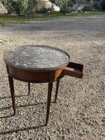 Table bouillotte en acajou et placage d'acajou, dessus de ma… (photo 4)