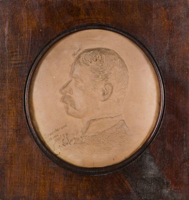 Eugène Le Roux (1833-1905) Portrait de profil d'un homme