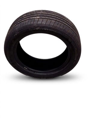 KUMHO - Ce pneu de dimensions 235/50 R19 103 V convient pour…