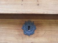 Commode rectangulaire en bois et placage de noyer, ouvrant p… (photo 5)