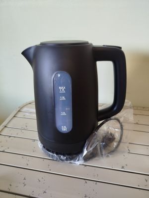 1 bouilloire de marque AMAZON BASICS - (Produit non testé, non vérifié - Photo 1