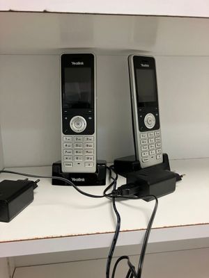 2 téléphones mobiles YEALINK N°1 : LJ SARL Pharmacie (proche…
