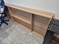 Ensemble de mobilier comprenant 2 tables (démontées), 6 chai… (photo 2)