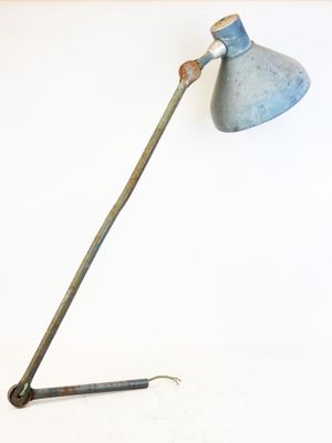 Bernard GRAS (dans le goût de) : Lampe articulée en métal bl…