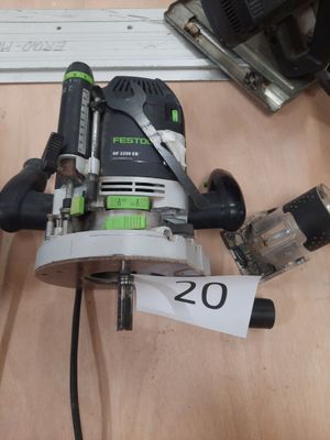 a circular router on a table with a number 20 on it
