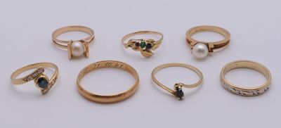 Lot de bagues en or jaune 750 certaines ornées. - Photo 1