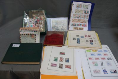 Petit vrac de timbres neufs et oblitérés dont Saint-Pierre e…