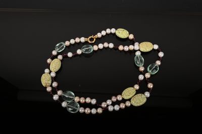 Sautoir de perles "baroque" montées en alternance avec des a…