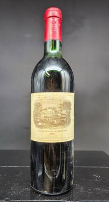 1 Bt CHATEAU LAFITE ROTHSCHILD(ME,et) 1 GCC Pauillac 1982