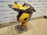 an image of a machine that is sitting on a stand