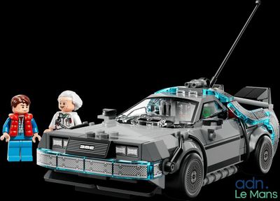 Voiture DeLorean « Retour vers le futur » de Lego avec deux figurines