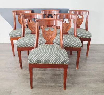 lot de six chaises de salle à manger avec assises rembourrées en forme d'oiseau