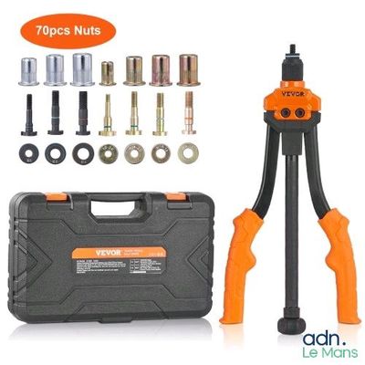 un gros plan d'une trousse à outils contenant des outils, sur fond blanc