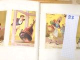 un livre ouvert sur lequel figurent des photos de personnes