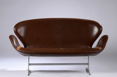 fauteuil « Swan » en cuir, conçu par Arne Jacobs pour Arne Jacobs, Danemark, années 1960