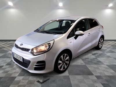 RIO 1.2L 85 SÉRIE LIMITÉE URBAN CHIC - ES - Mise en se… - Photo 1