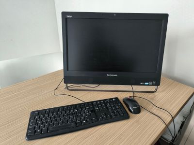 -1 PC fixe tout-en-un LENOVO Intel Core I5