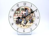 une horloge sur laquelle figure une image représentant des personnes