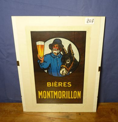l'image d'une photo représentant un homme tenant un verre de bière