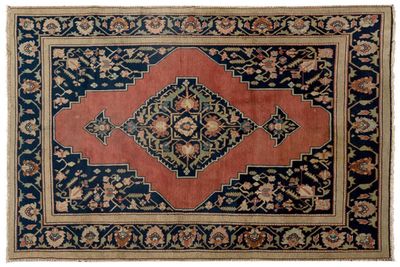ANCIEN EREVAN Velours de laine sur fondations en laine. Cham…
