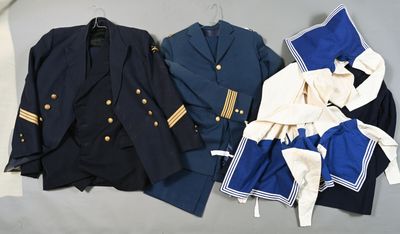 FRANCE. Marine Nationale. Pièces d'uniformes diverses, d'apr…