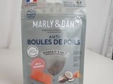 un sac de nourriture posé sur une table