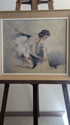 une photo d'un tableau représentant une femme sur un chevalet