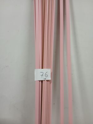 Lot de 20 baguettes bois peintes coloris rose section 1,5 x …