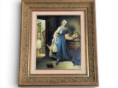 Un tableau représentant une femme en robe bleue est accroché au mur.