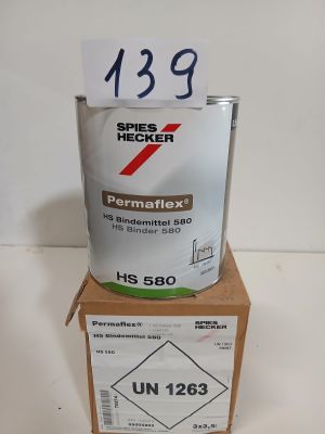 le conteneur est posé sur la boîte sur laquelle se trouve l'étiquette
