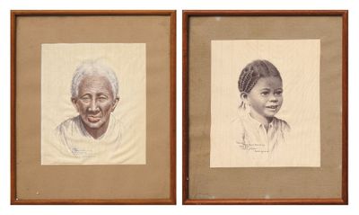 deux portraits encadrés représentant une vieille femme et une jeune fille