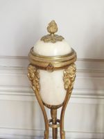 PAIRE DE CASSOLETTES formant bougeoir de style Louis XVI en … (photo 2)