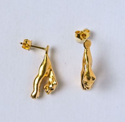 Paire de pendants d'oreilles en or jaune 18K (750/oo) figura…
