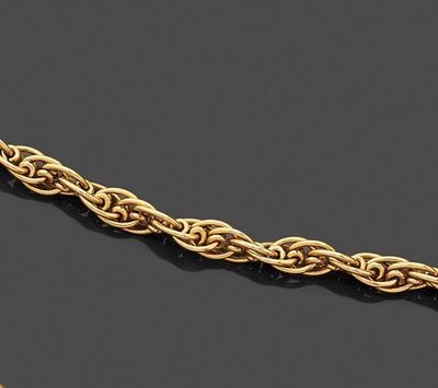 un bracelet à maillons en or 18 carats, signé Cartier