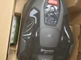 une boîte contenant une souris d'ordinateur