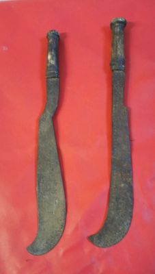 Sabres courts, probablement Mongo / Ngombe, Afrique centrale… - Photo 1