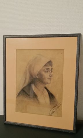 Portrait de femme. Dessin. Signature à identifier, janvier 1915 e...