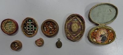 a lot of different items that are on the wall