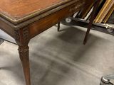 a table that is sitting in the middle of a room