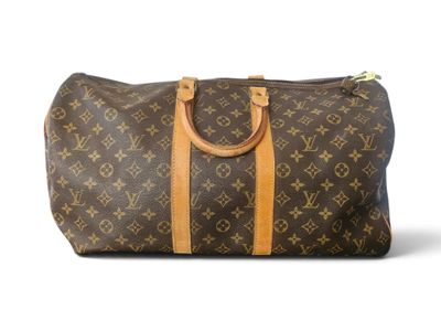 an image of a louis vuittou bag on a white background