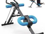 une image montrant une femme en train de faire de l'exercice sur un appareil de fitness fixe