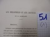 un morceau de papier sur lequel on a écrit quelque chose