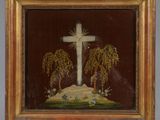 tableau représentant une croix sur une colline, avec des arbres et des fleurs