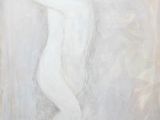 une image représentant une femme nue vêtue d'une robe blanche