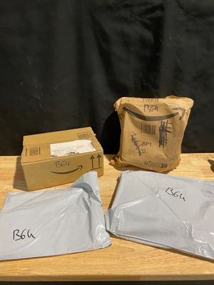 Lot de 4 colis Mystère (Retour Amazon,NPAI ,Adresse incomplè…