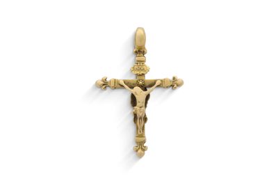 Pendentif en forme de croix en or jaune 14 carats