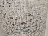 un gros plan d'un mannequin en tissu